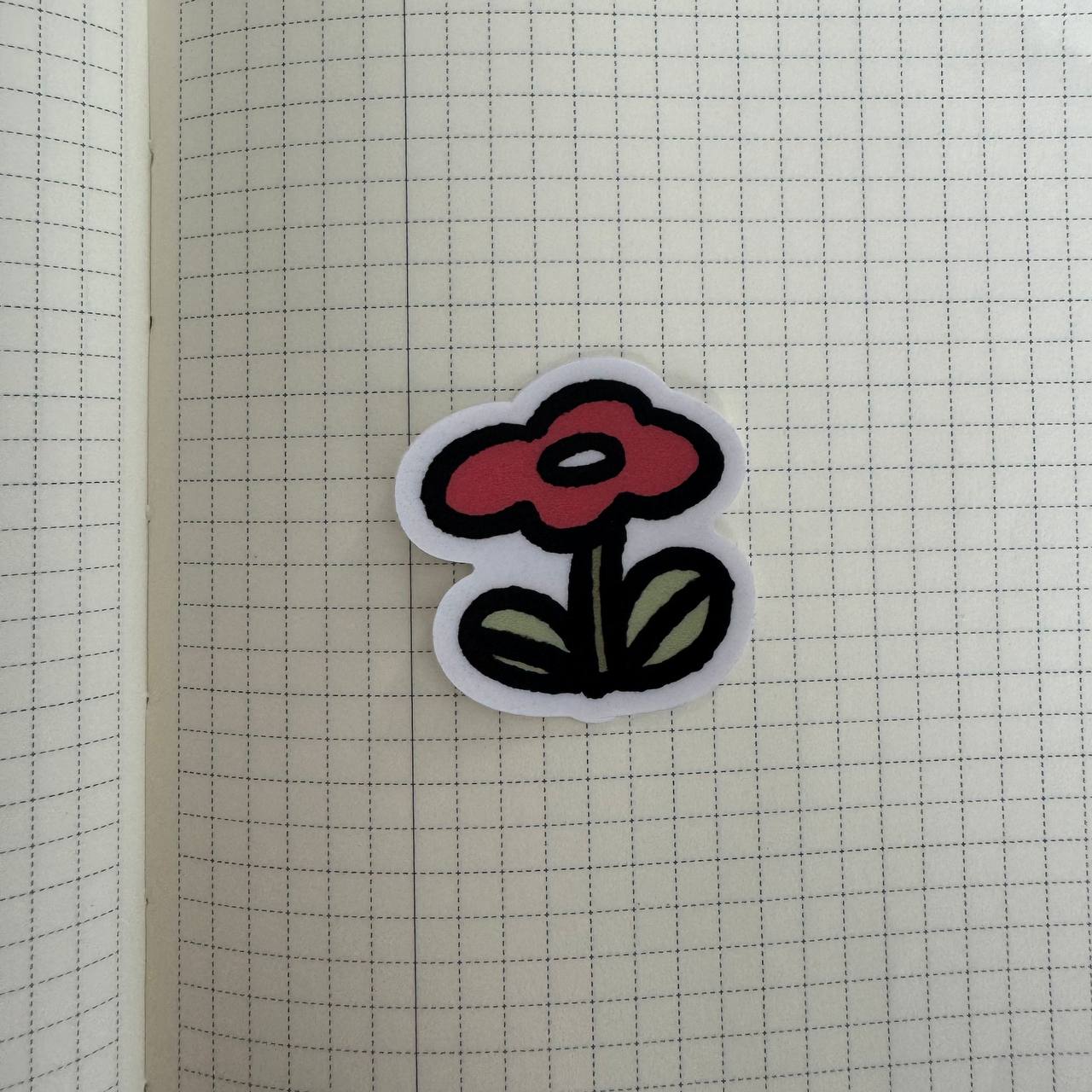 Red flower (Tiny vinyl sticker)